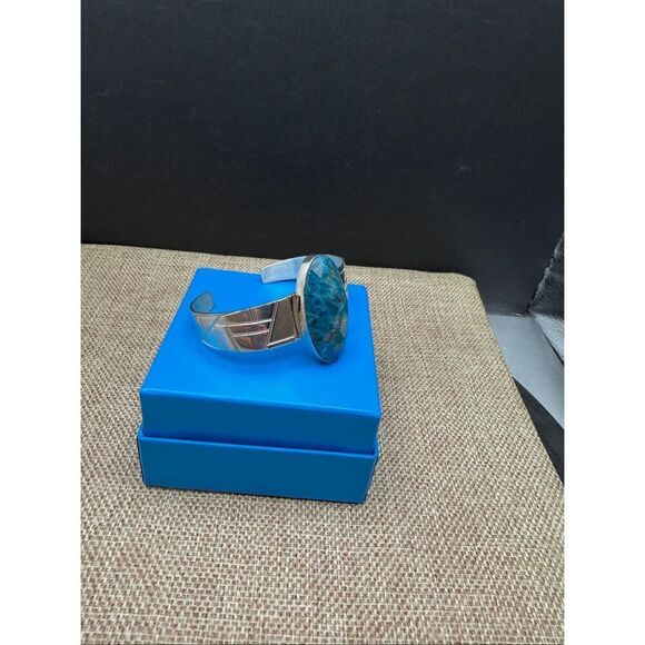Jay King Mine Finds Sterling Silver Cuff Bracelet Large Oval Blue Apatite/Chryso - Picture 3 of 7